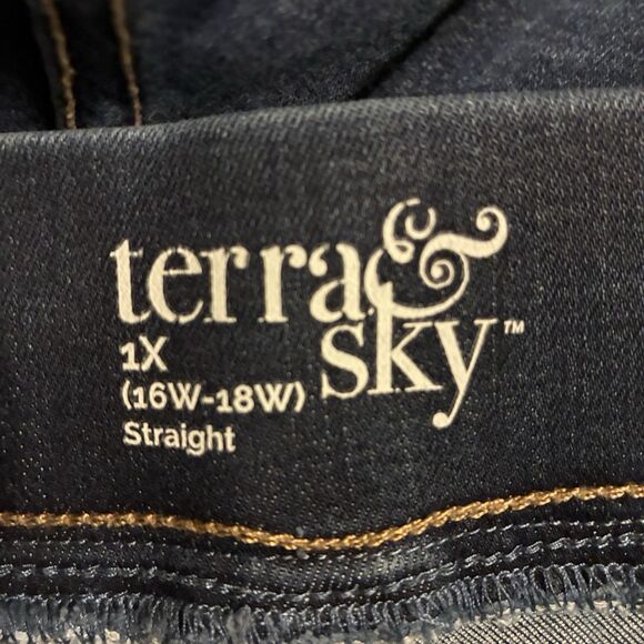 Women’s Terra & Sky Jeans, Pull On, Boot Cut Size 1X (16w-18w). - Picture 10 of 12